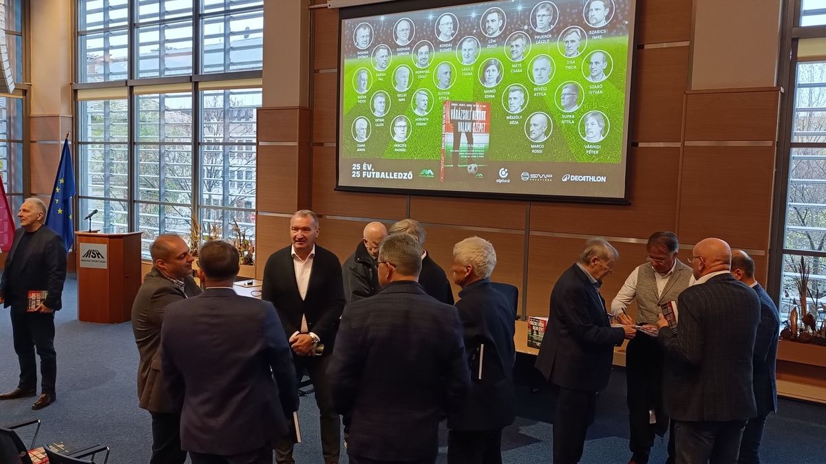 A Varázsolj nekünk valami szépet könyv bemutatóját a Magyar Sport Házában rendezték meg.