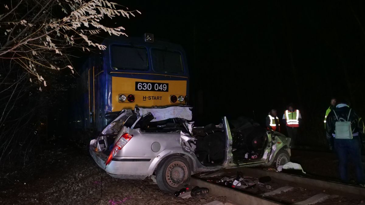 Mégsem halt meg a hatodik áldozat, megszólalt az édesanya, akinek két gyermeke is autóban ült, amikor vonattal ütközött egy autó Szentmártonkátán