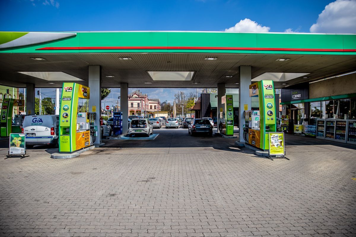 Útonálló önbíráskodás az M7-esen