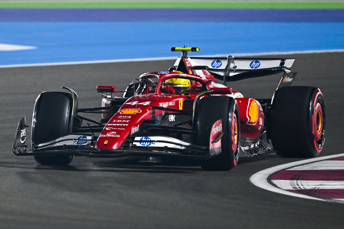 Lewis Hamilton nem jutott tovább a Q1-ből a Katari Nagydíj időmérő edzésen