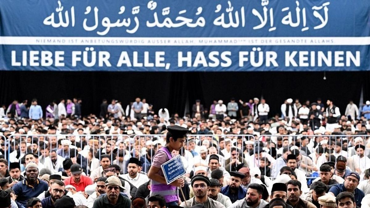 Ömlik a német adófizetők pénze a bevándorlók segélyezésére