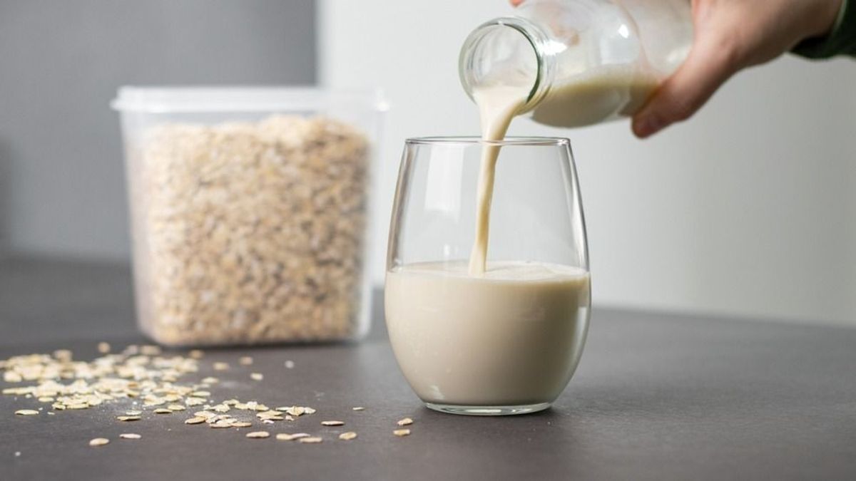 Zabital vagy tehéntej? Melyikkel érdemes feltölteni a hűtőt?