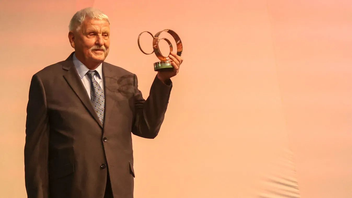 Kiss Szilárd túl a nyolcvan éven is aktív, a NEKA-nál dolgozik