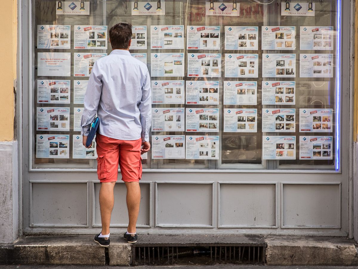 Otthon start program, hirdetés ingatlan eladó lakás piac kereskedelem 2015 08 28  fotó: Kállai Márton