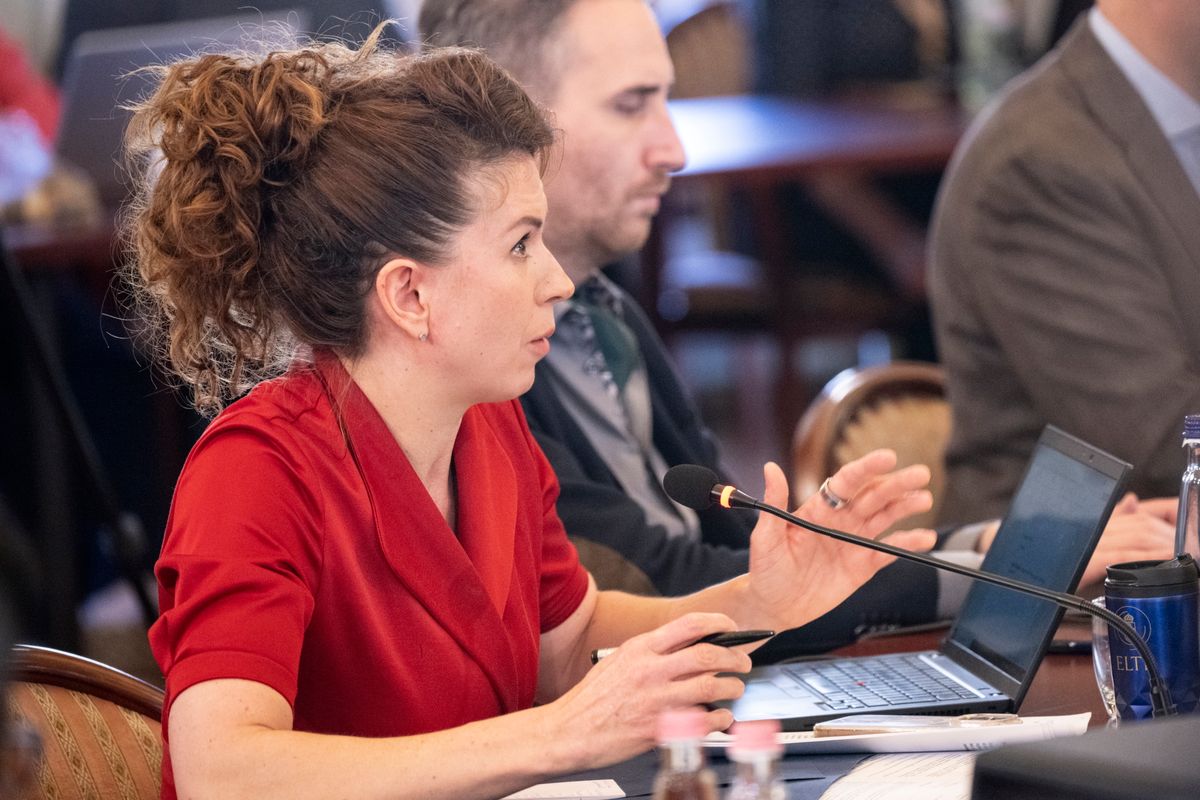 Budapest, 2025. október 29.
Tüttő Kata, az MSZP képviselője felszólal a Fővárosi Közgyűlés ülésén a Városháza dísztermében 2025. október 29-én.
MTI/Szigetváry Zsolt