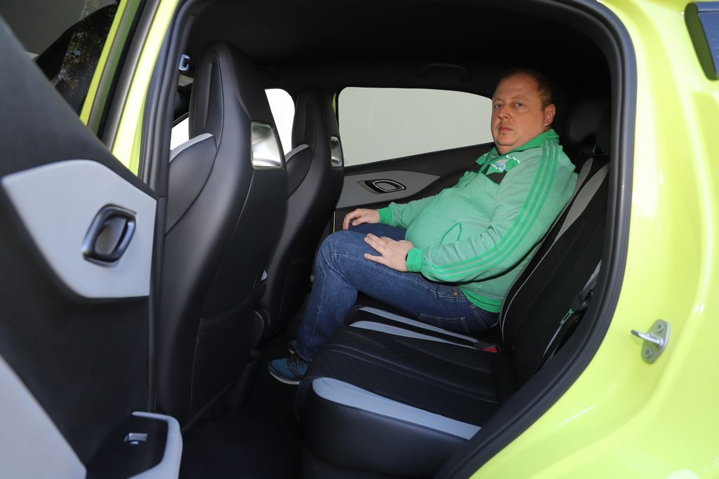 Renault 5 E-Tech és BYD Dolphin Surf összehasonlító teszt