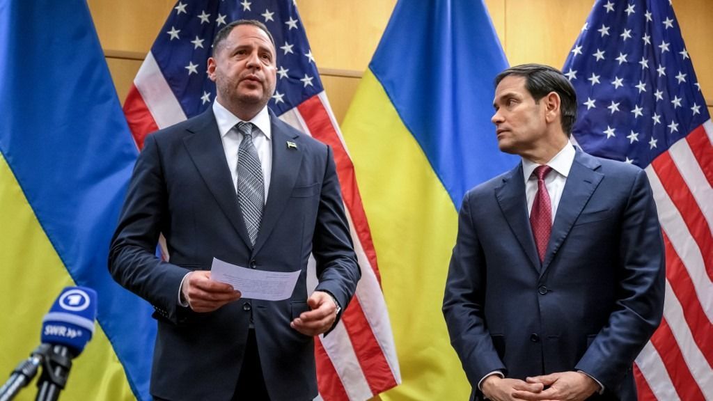 US Secretary of State Marco Rubio (R) and Ukraine's Presidential Office Chief of staff Andriy Yermak hold a press conference following their closed-door talks on a US plan to end the war in Ukraine at the US Mission in Geneva, on November 23, 2025. US Secretary of State Marco Rubio arrived in Geneva on November 23, 2025 morning for discussions on a US plan to end the Ukraine war, after Washington signalled room for negotiation on the controversial proposal. Ukrainian, European and Canadian officials were also gathering in the Swiss city. (Photo by Fabrice COFFRINI / AFP)