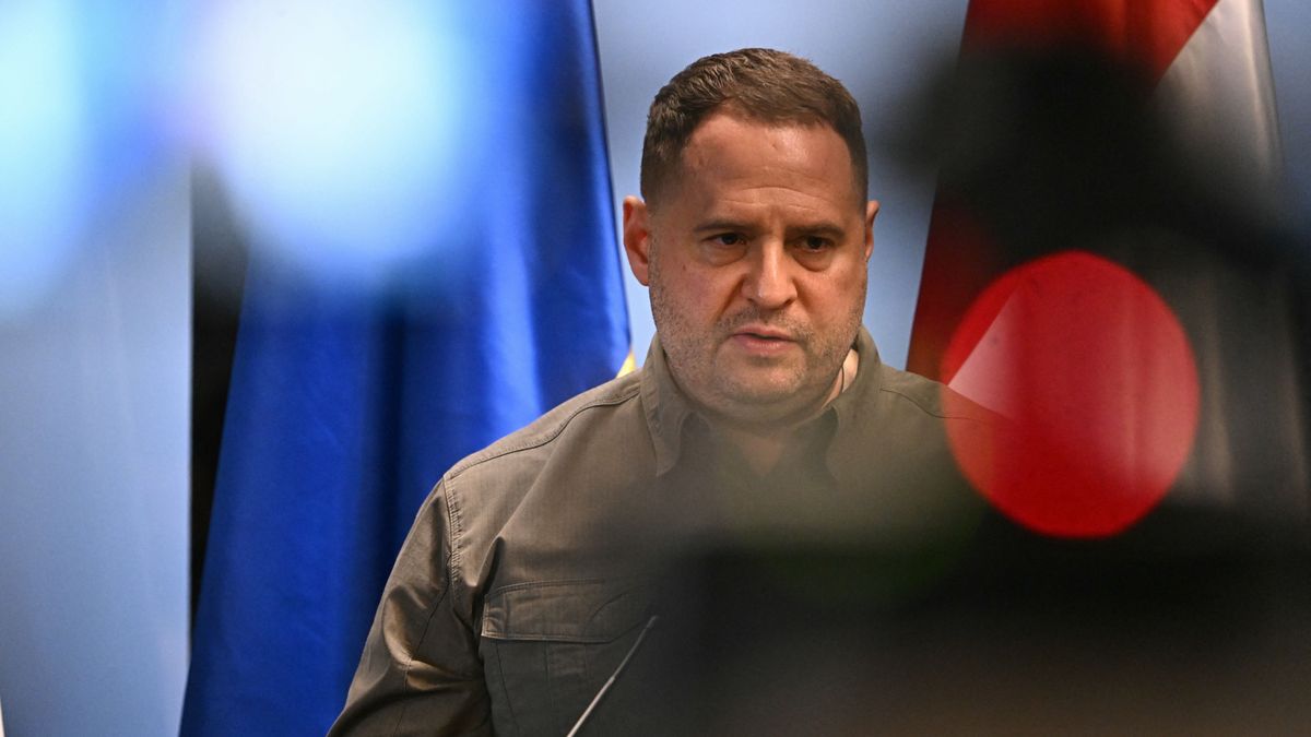 Elnyelte az aranyvécé Zelenszkij jobbkezét: belebukott a korrupciós ügybe az ukrán kabinetfőnök