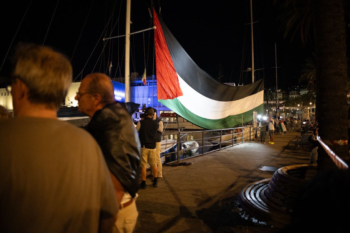 A kormánypártok a hírhedt Hamász-párti véleményvezér kitoloncolását követelték, de egyelőre csak Milánóból távolították el a hatóságok a férfit