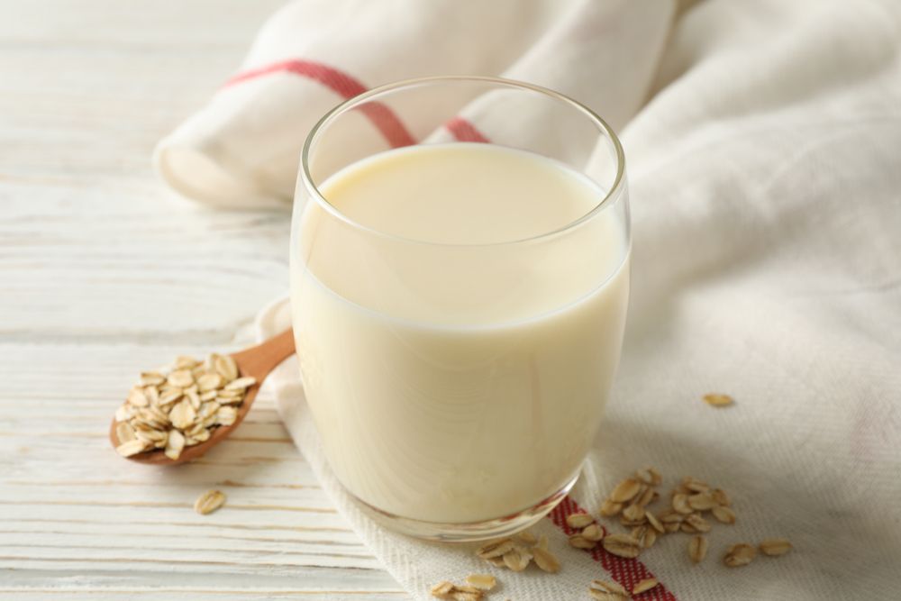 A zabital az egyik legnépszerűbb tejhelyettesítő ital, de tényleg egészségesebb a sima tejnél?
