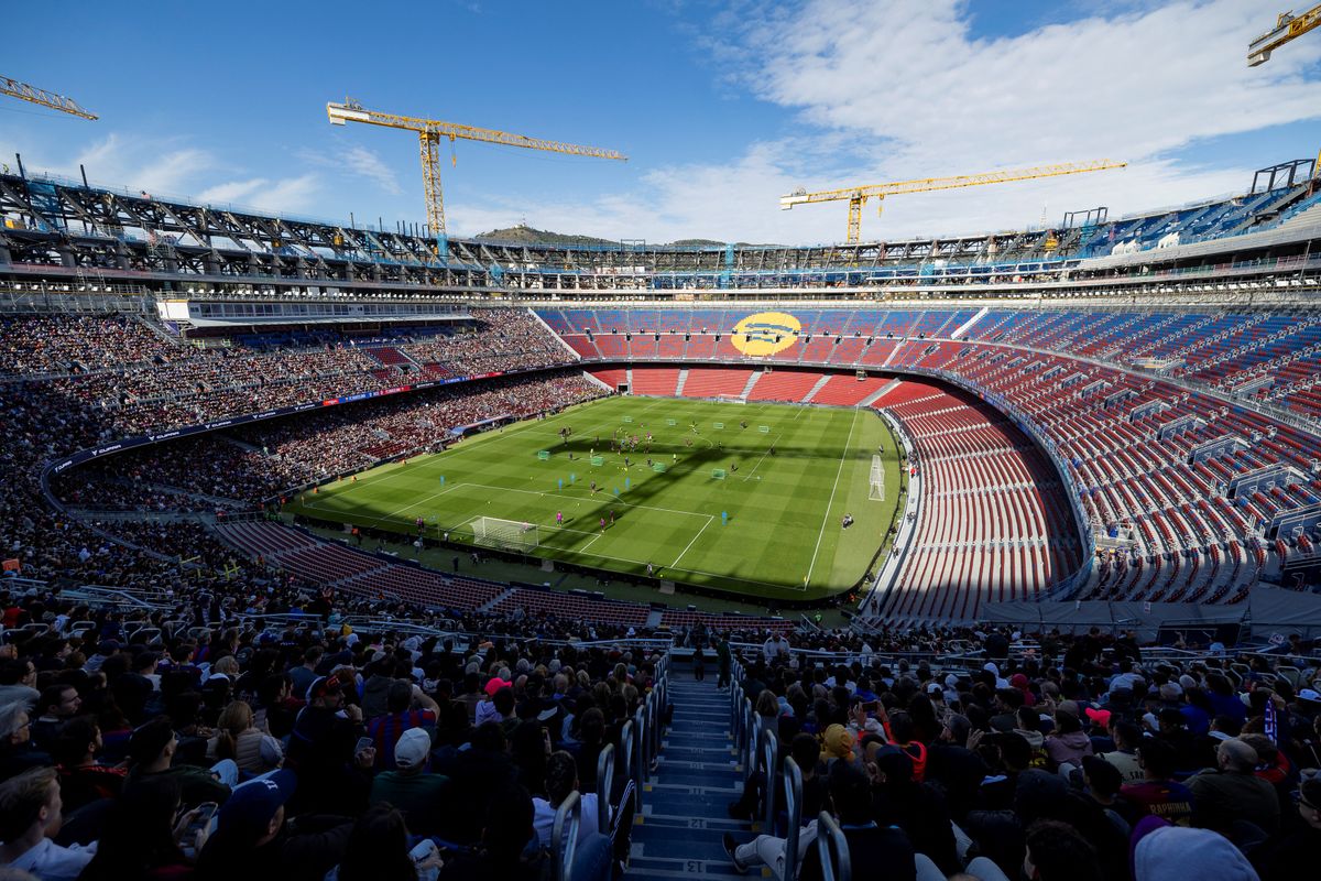A Barcelona stadionja, a Camp Nou ha nem is teljesen, de részben készen áll a hétvégi bajnoki mérkőzésre