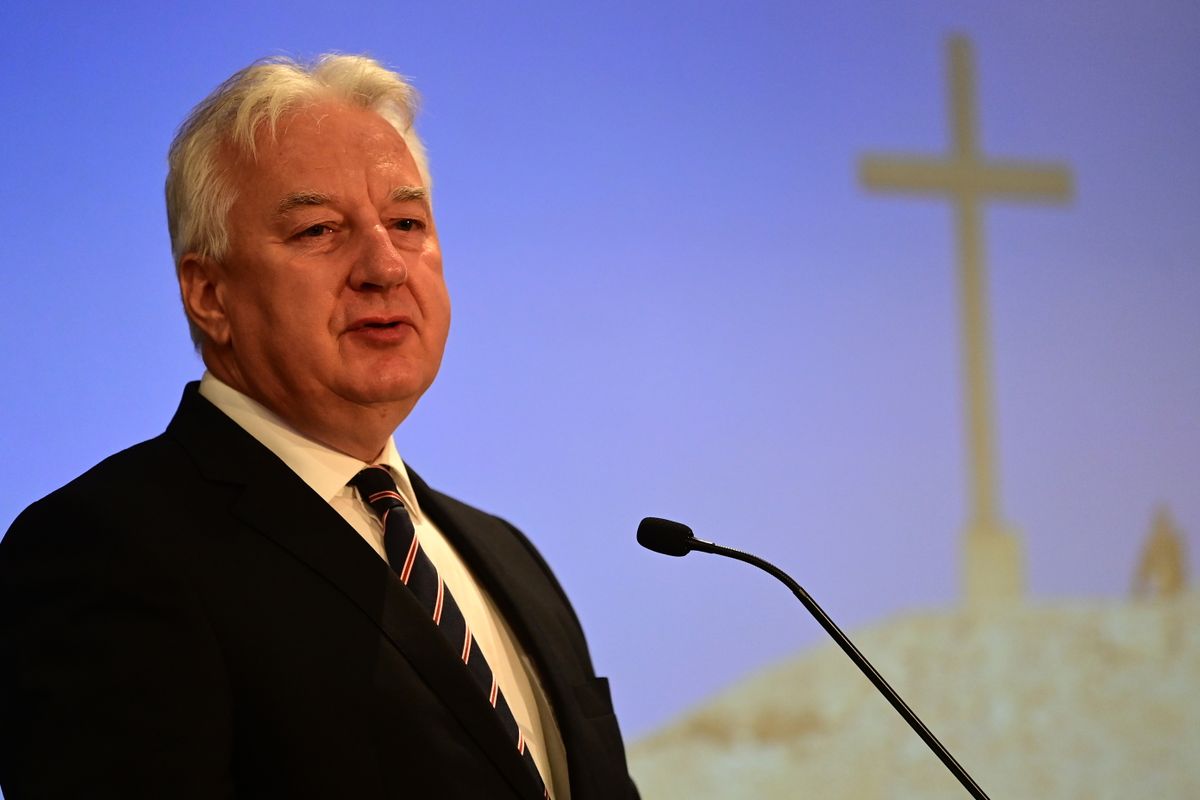 Budapest, 2025. november 19.
Semjén Zsolt nemzetpolitikáért, egyházügyekért és nemzetiségekért felelős miniszterelnök-helyettes beszédet mond a Red Wednesday 2025 Szolidaritás az üldözött keresztényekkel konferencián a budapesti Corinthia Hotelben 2025. november 19-én.
MTI/Kovács Attila