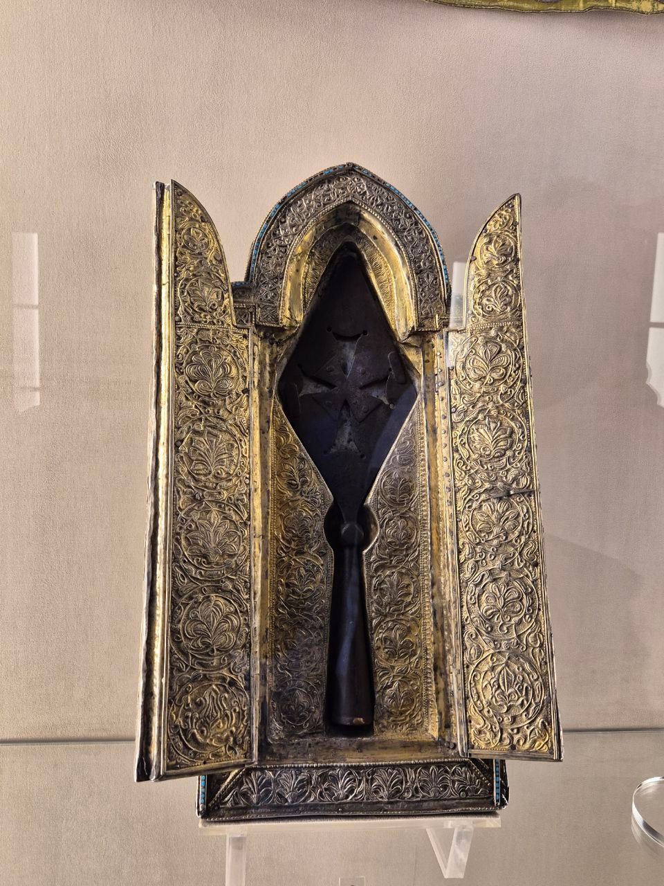 A Szent Lándzs Ecsmiadzinban. Örményország csodái