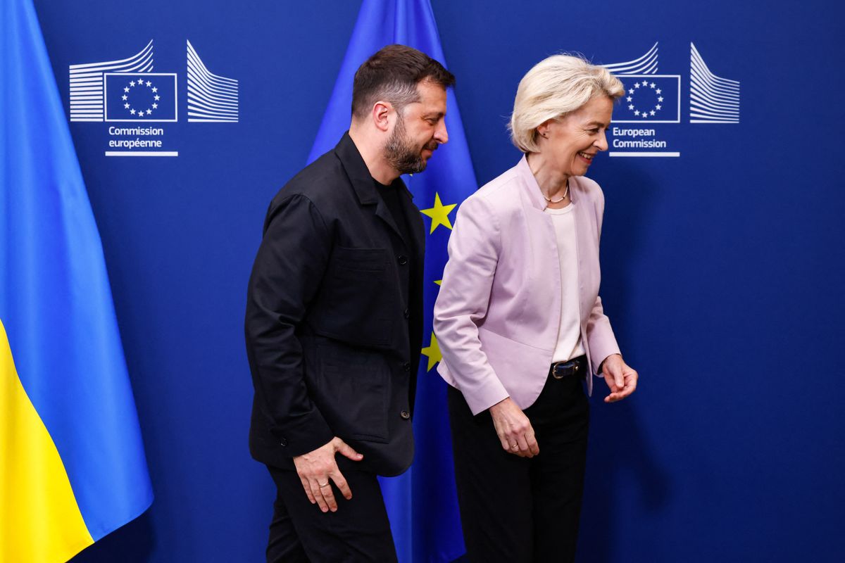 Zelenszkij ukrán elnöknek van mitől tartania Fotó: SIMON WOHLFAHRT / AFP