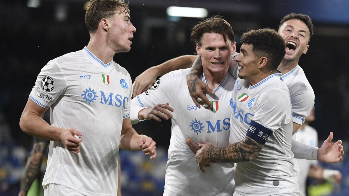 Scott McTominay a Napoli-szurkolók mellett a csapattársak is imádják. 