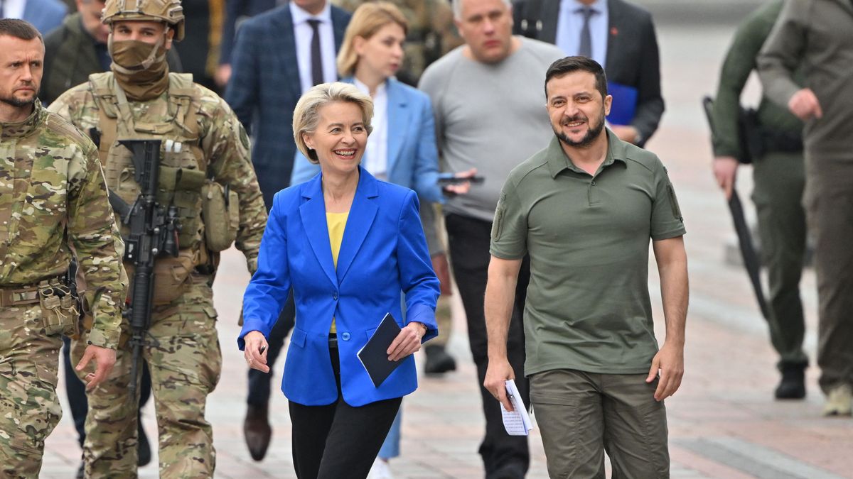 Brüsszelben és Kijevben a reformok és a háború ellenére is az EU-tagság ígérete körül zajlik a politikai cirkusz