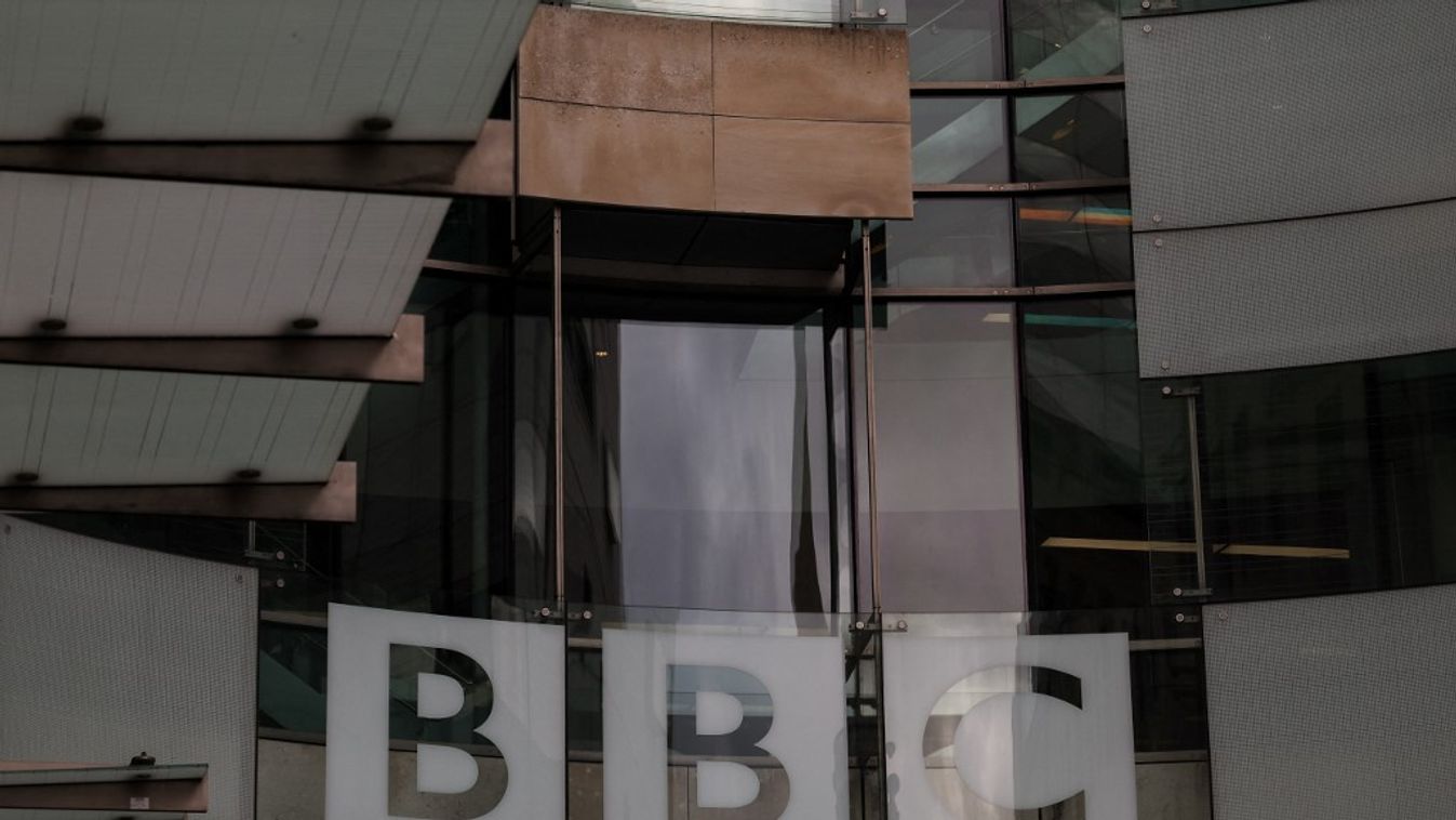 Bajban a BBC (Fotó: AFP)