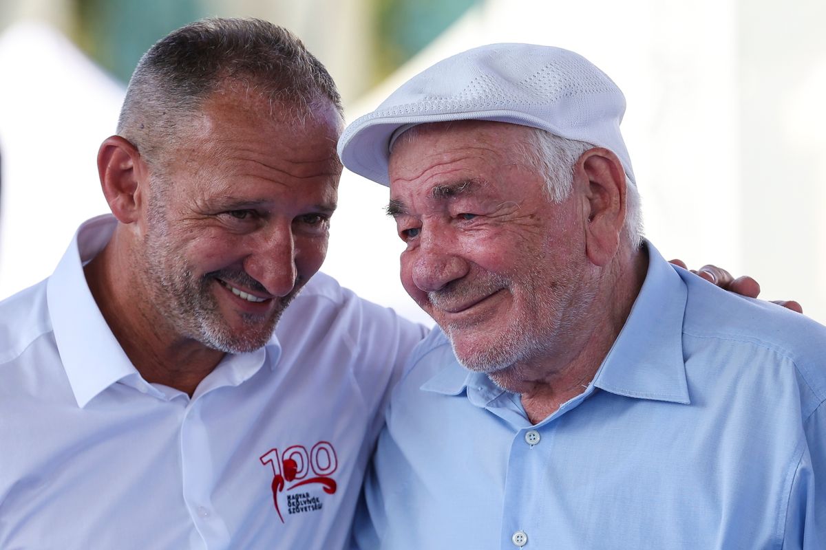 Kovács „Kokó” István korábbi edzője, Szántó Imre ökölvívó-mesteredző társaságában