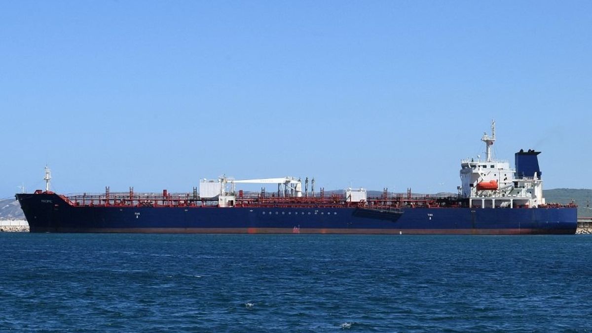 Szankciós listán lévő hajók orosz olajat szállítottak + videó