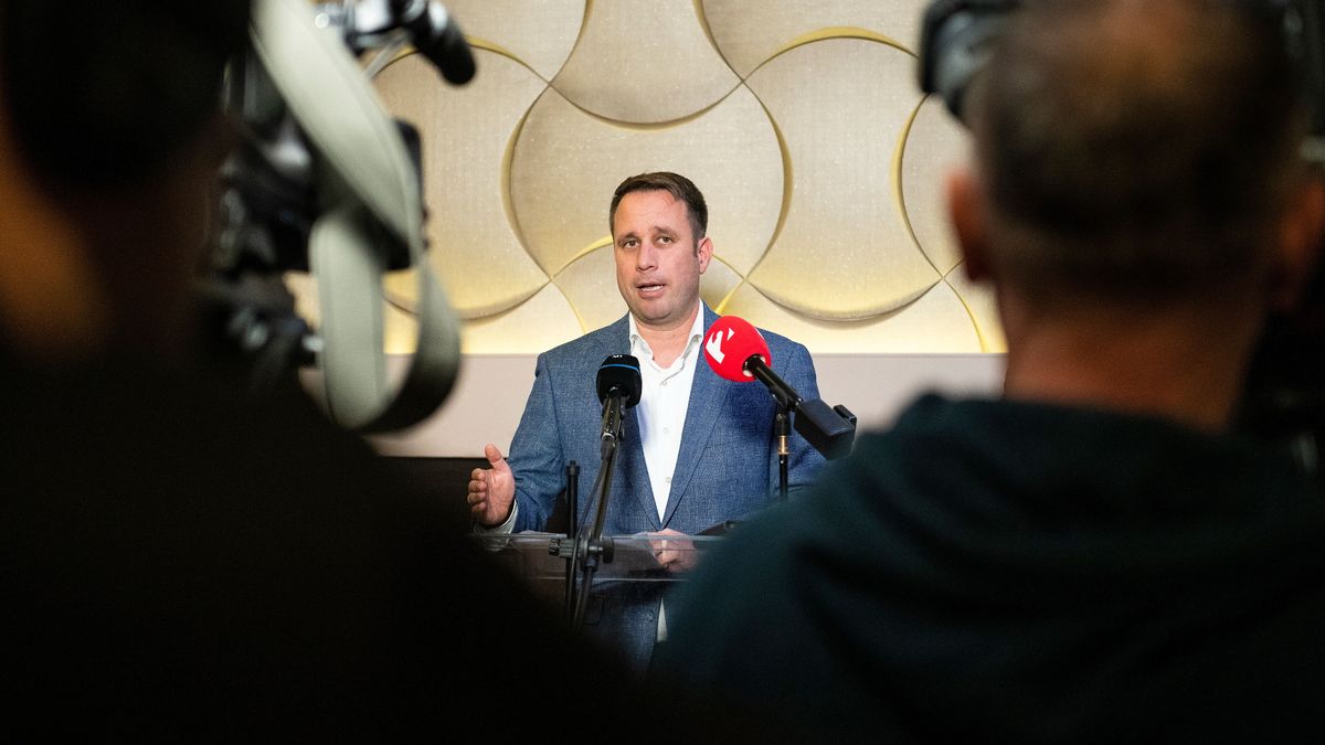 Az országjárás legfontosabb témája, hogy ki tudunk-e állni a béke mellett