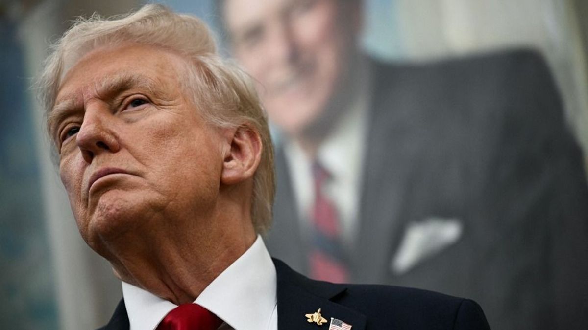 Így reagált a BBC-elnök Donald Trump rágalmazási vádjaira