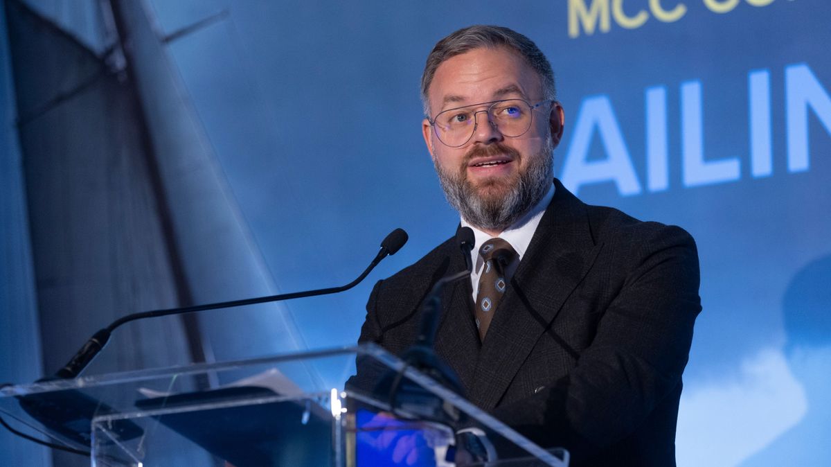 Budapest, 2025. október 21.
Orbán Balázs, a Mathias Corvinus Collegium (MCC) kuratóriumi elnöke, a miniszterelnök politikai igazgatója köszöntőt mond az MCC Vezetőképző Akadémiájának Sailing in Storm (Viharban vitorlázni) címmel megrendezett konferenciáján a budapesti MCC Központban 2025. október 21-én.
MTI/Kocsis Zoltán