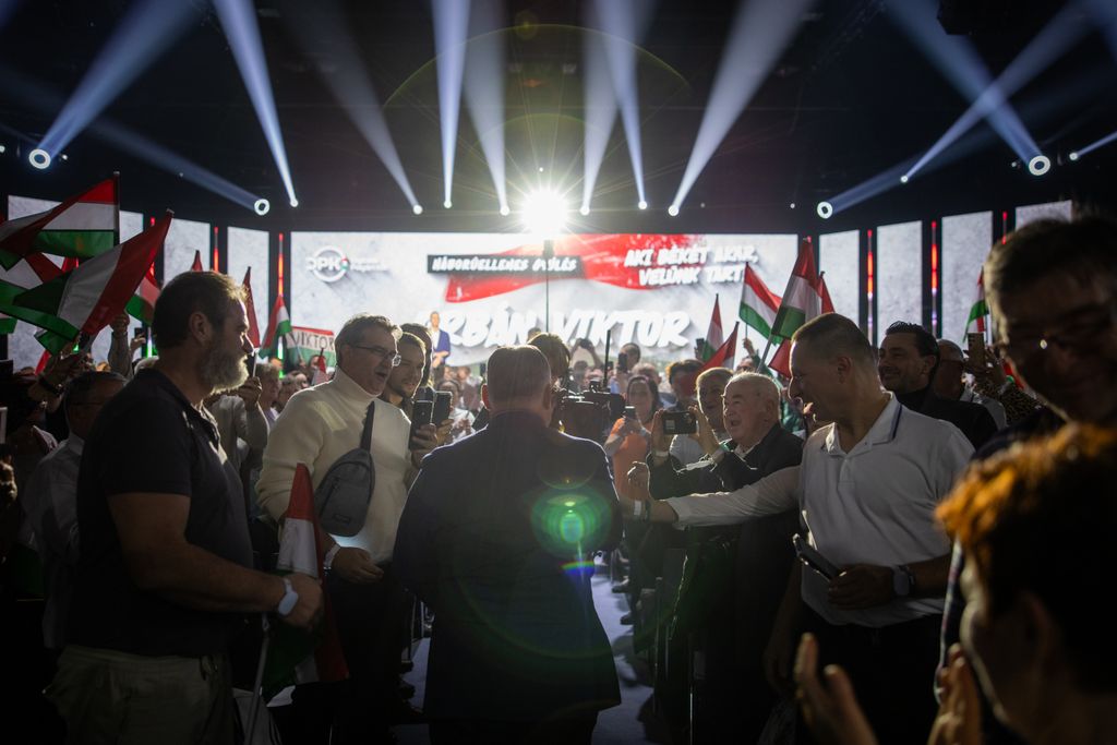 DPK Győr
Orbán Viktor