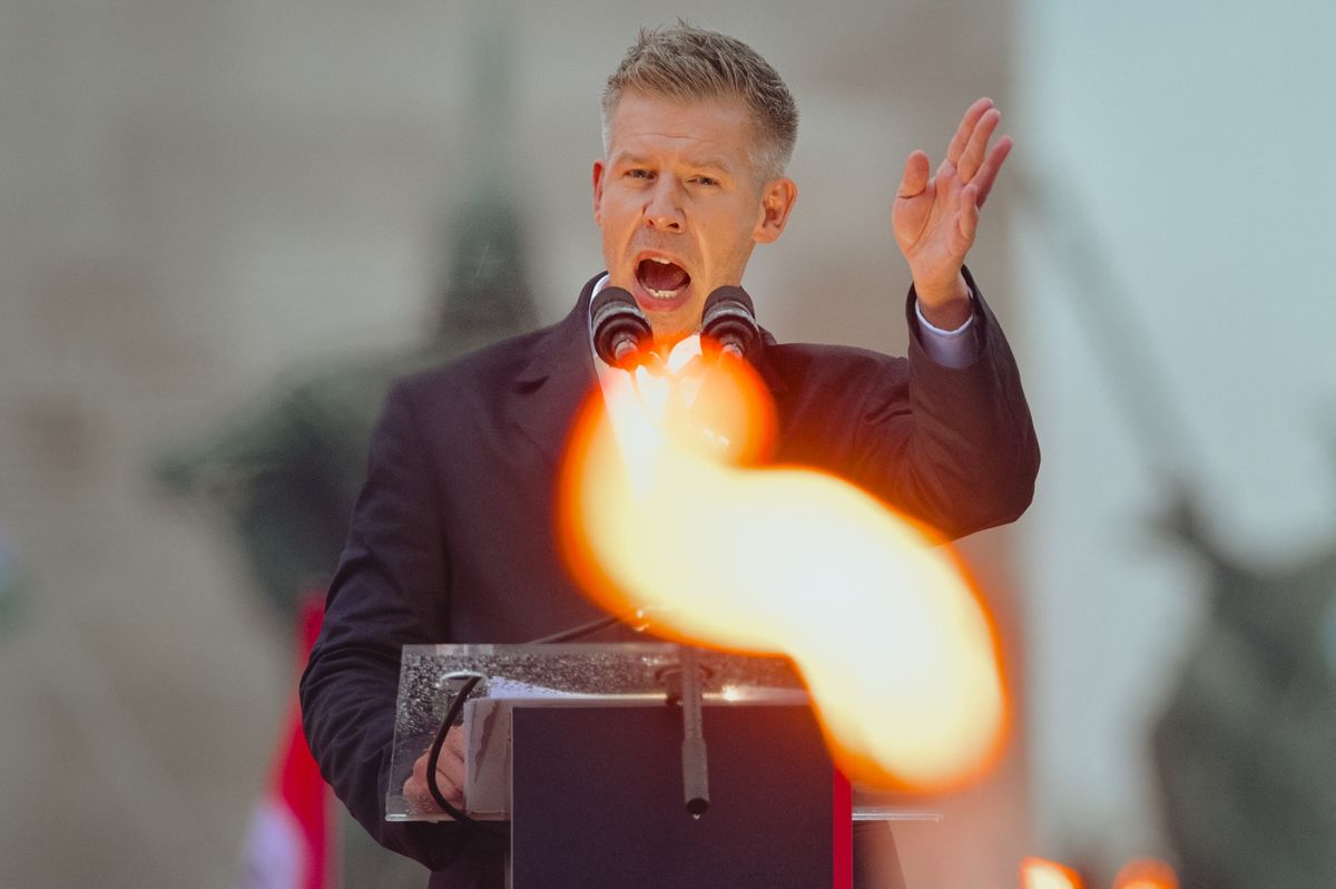 BUDAPEST, HUNGARY - OCTOBER 23: Opposition leader Peter Magyar of the Tisza Party addresses the crowd during a ‘peace march’ at Heroes’ Square in Budapest, Hungary, on October 23, 2025. Participants carried flags and banners calling for change and criticizing the government’s foreign and domestic policies. Robert Nemeti / Anadolu (Photo by Robert Nemeti / Anadolu via AFP)