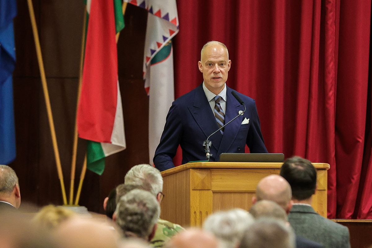 Szalay-Bobrovniczky Kristóf  honvédelmi miniszter bejelentette,  jövő héten megérkezik az utolsó Leopard harckocsi a honvédséghez (Fotó: Krizsán Csaba/MTI)