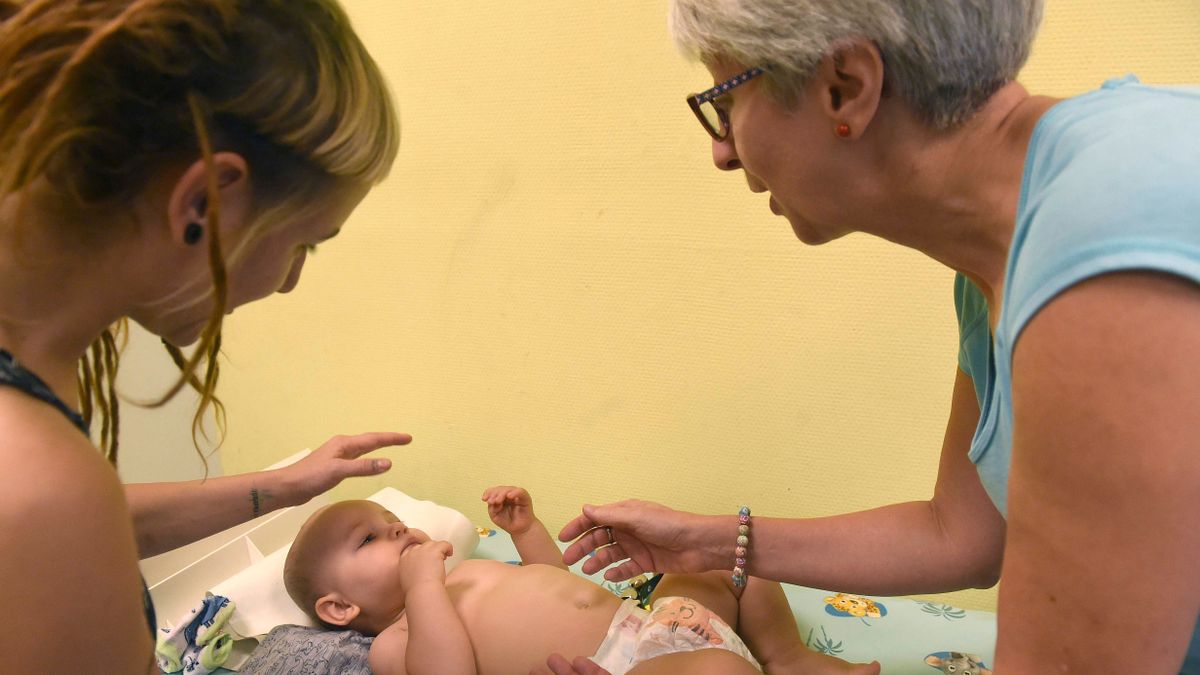 Nem teheti utcára a védőnőket a XVIII. kerületi önkormányzat – döntött a Kúria