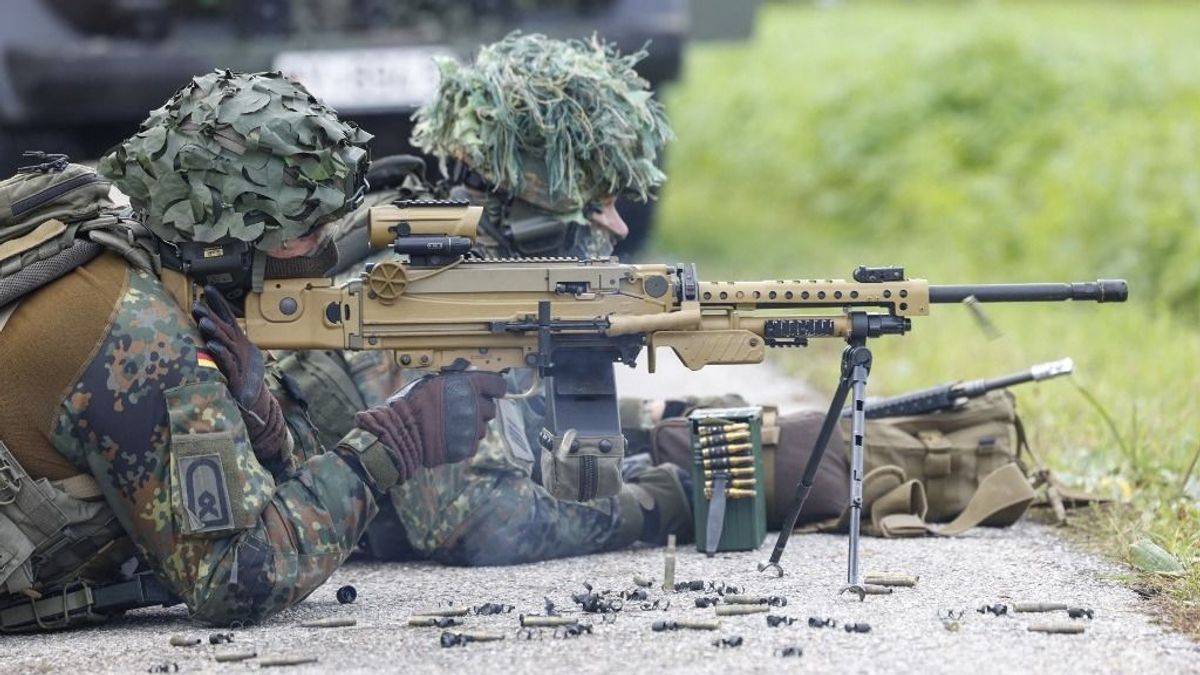 Németországban újra bevezetik a sorkötelezettséget – itt vannak a részletek