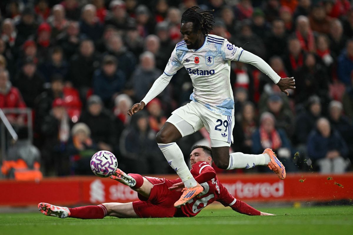 Andy Robertson a földön és a levegőben is megállíthatatlan volt a Liverpool szombati bajnokiján, miközben Kerkez a padon volt