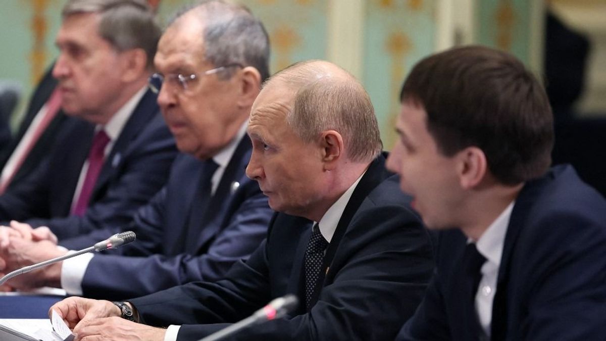 Lavrov bejelentést tett az amerikai-orosz béketárgyalás kapcsán