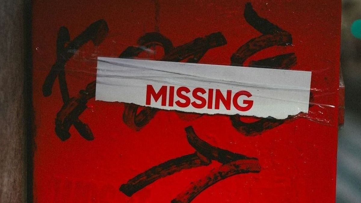 Nyomtalanul tűntek el – keresik a 14 éves lányt és kedvencét