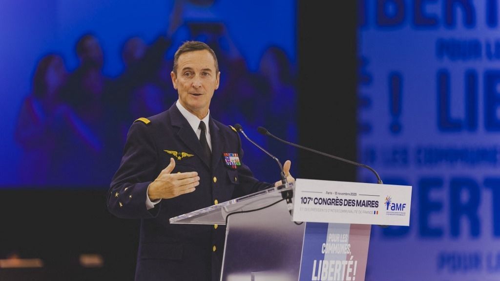 Emmanuel Macron francia elnök megerősítette bizalmát Fabien Mandon tábornok, a hadsereg vezérkari főnöke felé