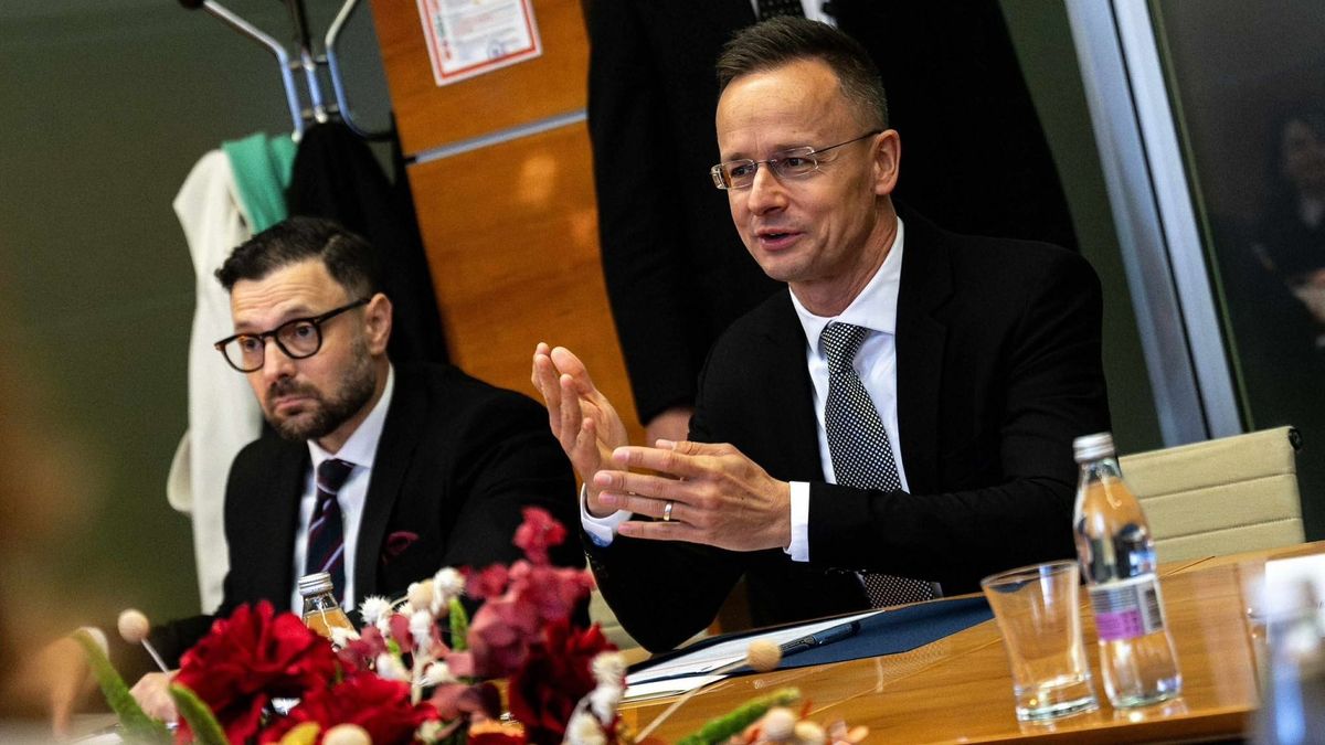Szijjártó Péter: A magyar és a szlovén kormány újabb forrásokat biztosít a határ menti fejlesztésekre