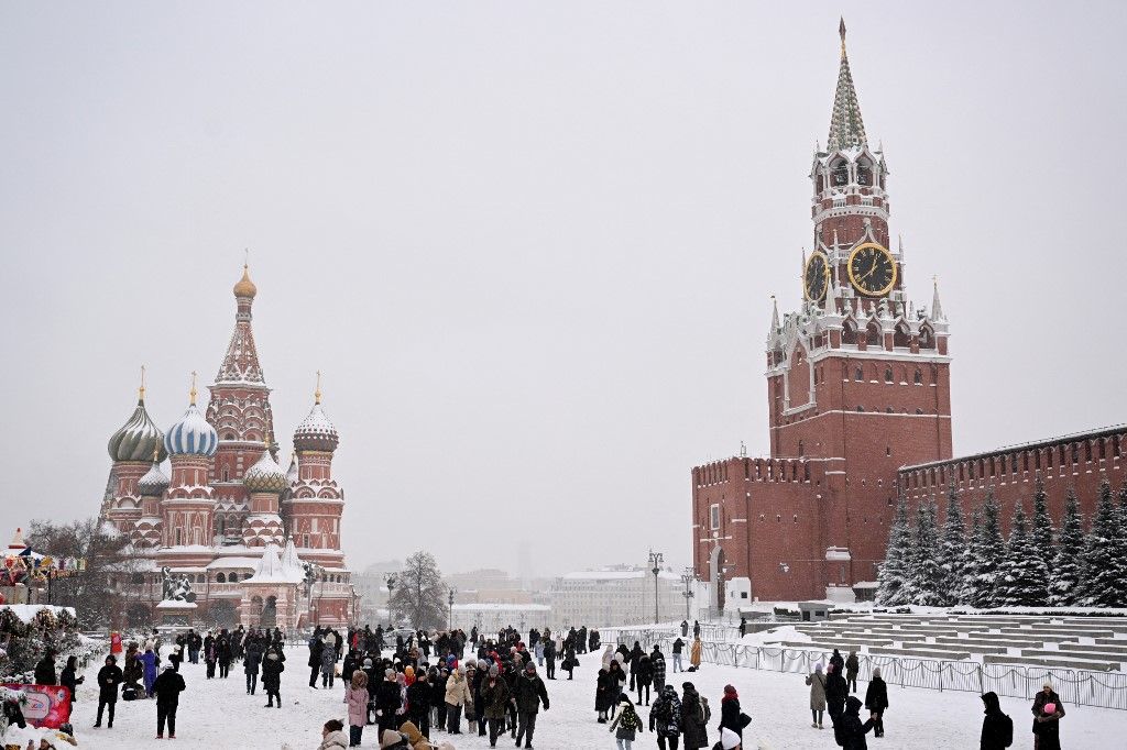 Moszkvában leesett az első hó Fotó: NATALIA KOLESNIKOVA / AFP