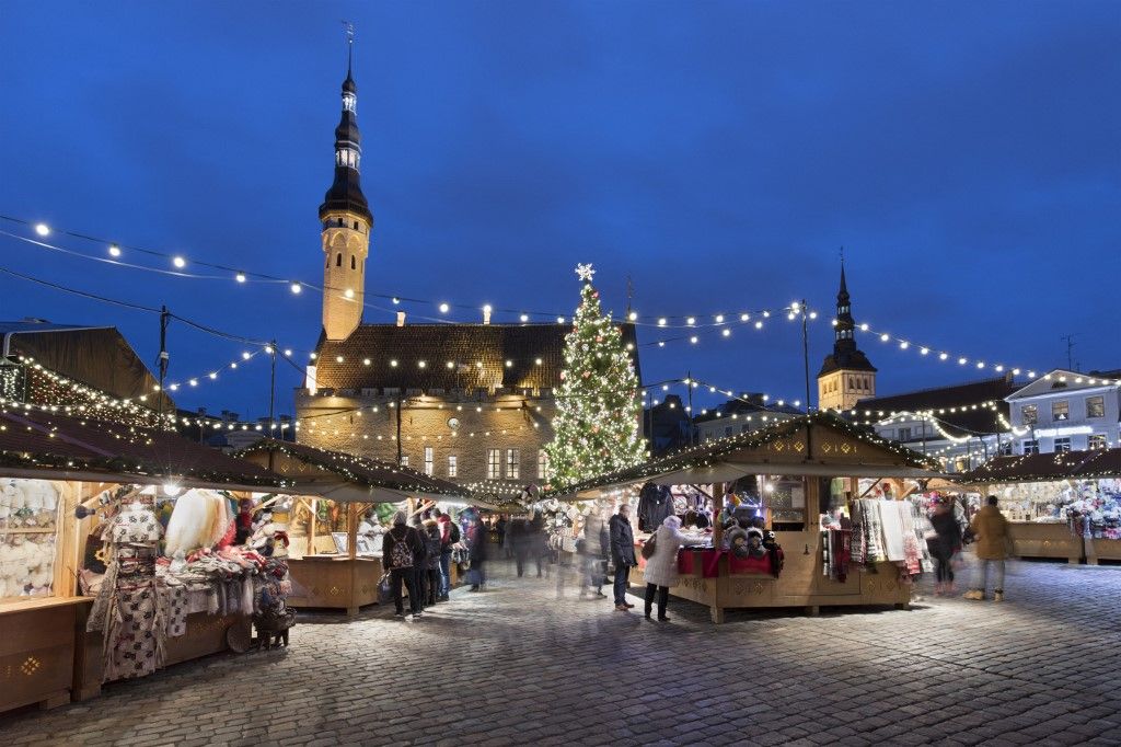 Christmas market in the Town Hall Square (Raekoja Plats) and Town Hall, Old Town, UNESCO World Heritage Site, Tallinn, Estonia, Europe (Photo by Stuart Black / Robert Harding Premium / robertharding via AFP)