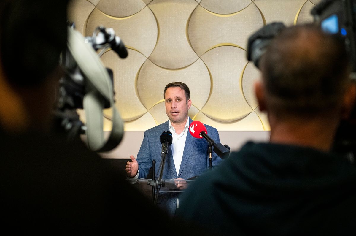 Hajdúböszörmény, 2025. november 10.
Dömötör Csaba, a Fidesz európai parlamenti képviselője a Fidesz és a KDNP országjárása keretében tartott hajdúböszörményi lakossági fórum előtt tartott sajtótájékoztatón 2025. november 10-én.
MTI/Balázs Attila