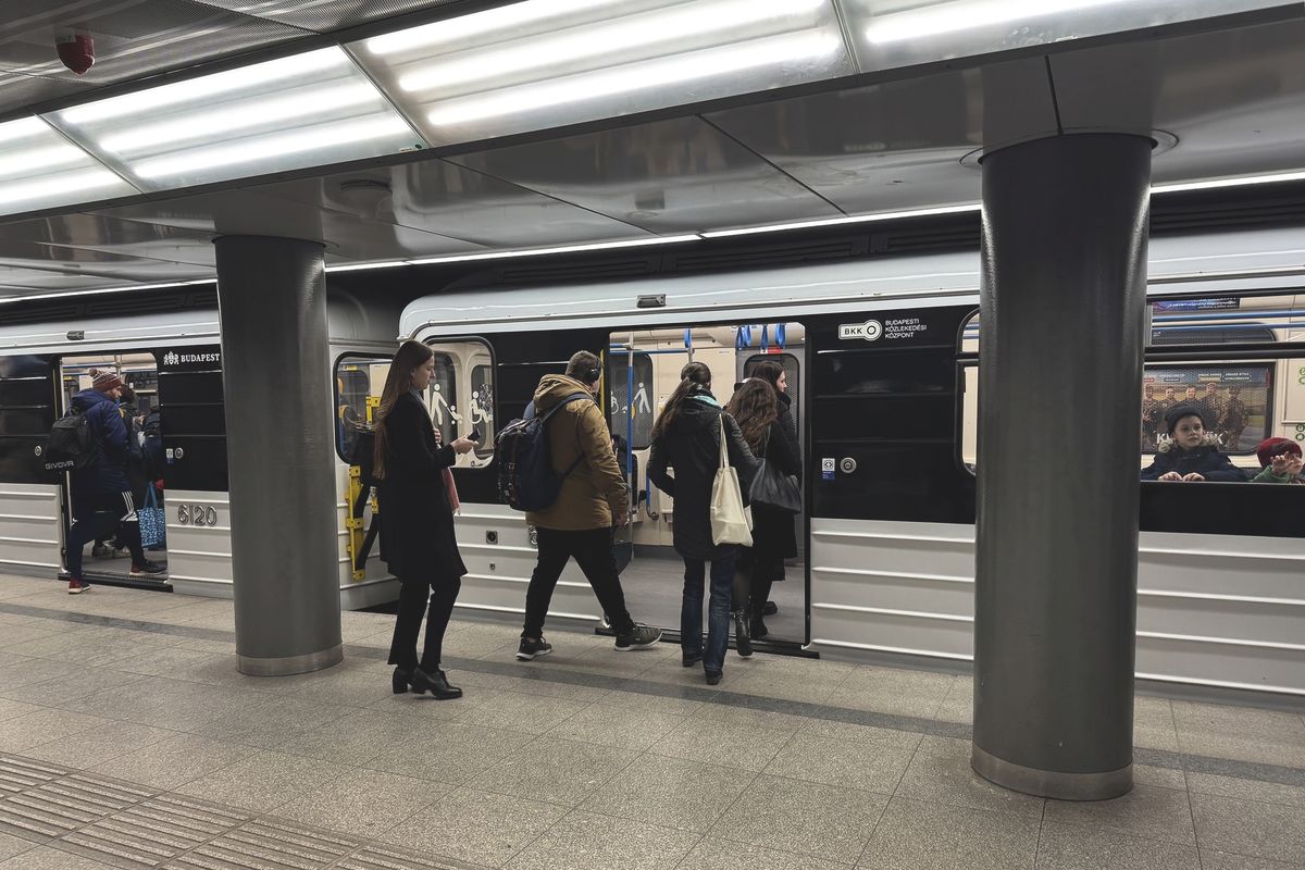 20250121 Budapest
Metro járatok
2-es Metro

Fotó: Kallus György LUS
Világgazdaság VG

A képen: utasok
metrókocsi