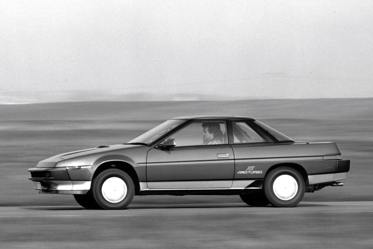 Subaru XT