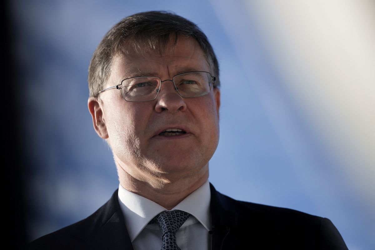 Brüsszel ha kell, hitelt is fölvenne