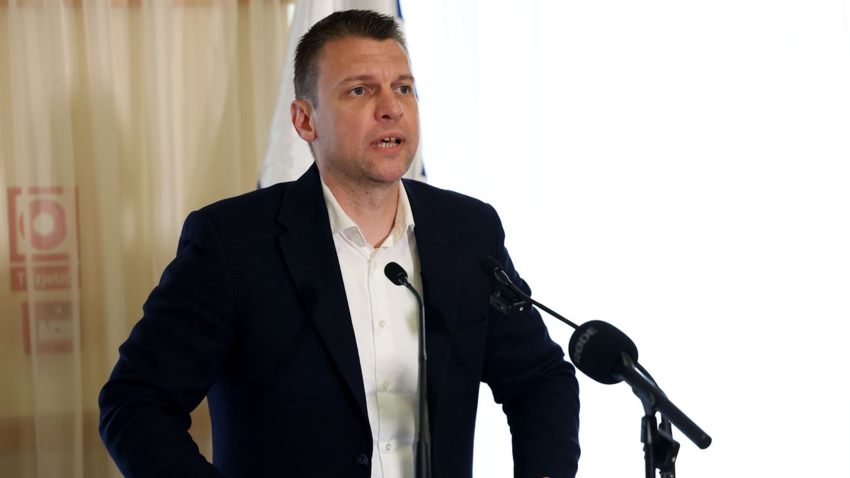 Menczer Tamás: Orbán Viktor minden magyar gyereket és minden magyar családot véd!