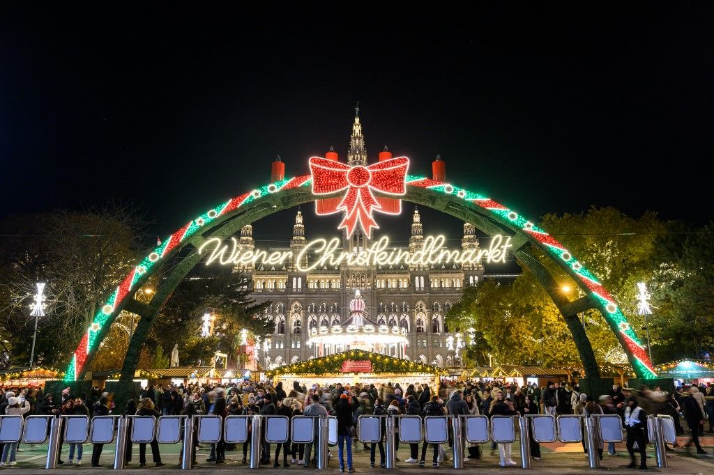 Újabb bécsi karácsonyi vásár zárhat be (Fotó: MAX SLOVENCIK / APA-PictureDesk)