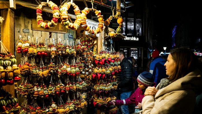 Megnyílt Budapest ikonikus karácsonyi vására