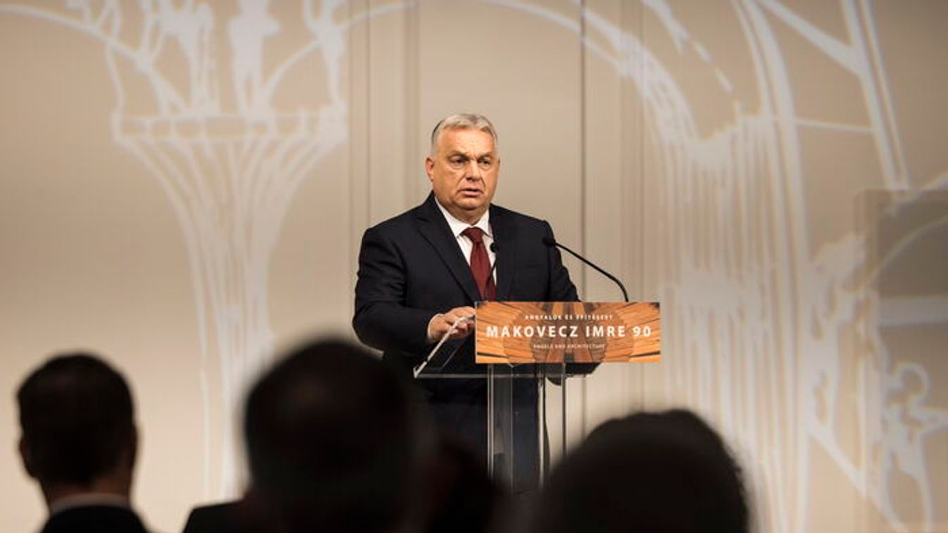 PM Orban delivers a speech at the opening of the exhibition “Angels and Architects – Imre Makovecz 90” at the Mucsarnok on November 20, 2025 (Photo: MTI/Prime Minister’s Communications Department/Akos Kaiser).