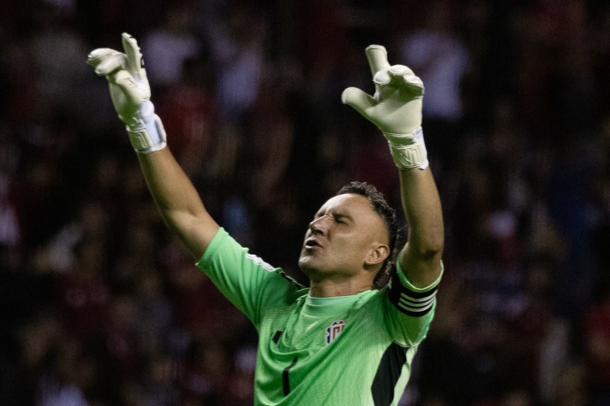 Keylor Navas kifejező mozdulata, Costa Rica égi segítségre is szorul, hogy eljusson a 2026-os világbajnokságra, Aubameyang és Gabon már elszállt