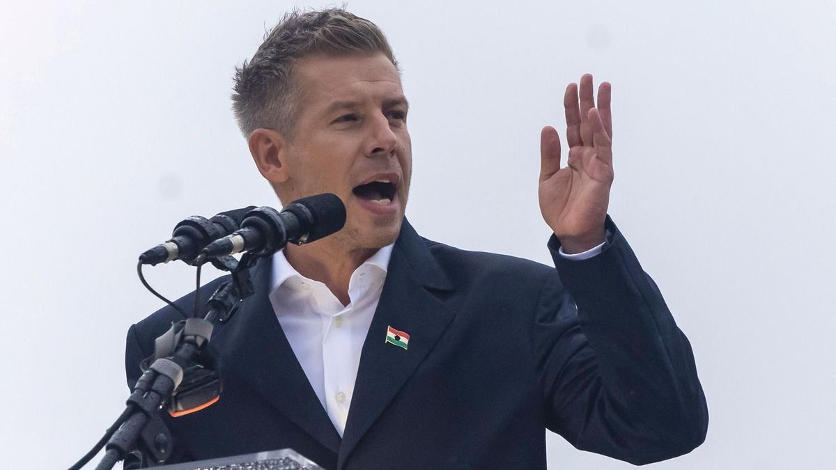 Kudarcba fulladt a Tisza Párt propagandalapjának terjesztése