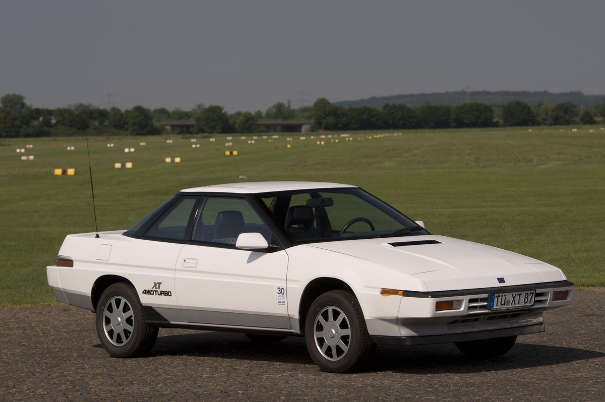 Subaru XT