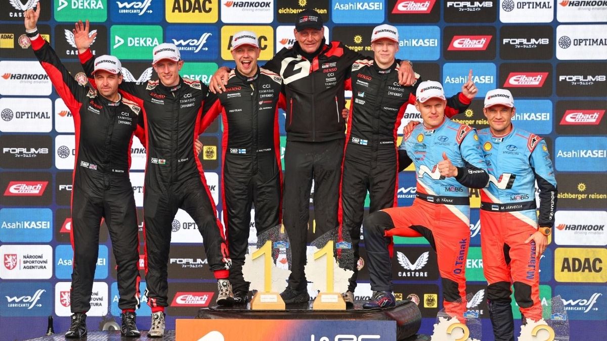 Egy újabb kettős győzelemmel ismét világbajnok a Toyota a WRC-ben